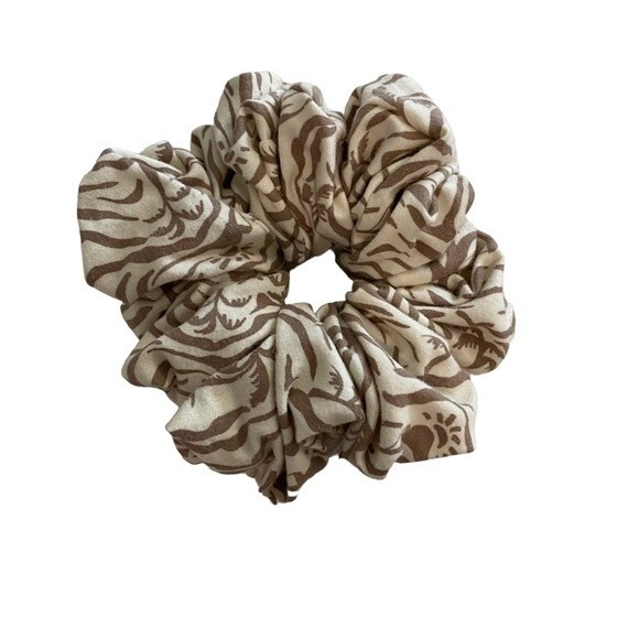 Hair Scrunchie. Multicolor.  XL. Tiger Print. Brown/Cream. Animal Print. Chic. - Picture 7 of 10